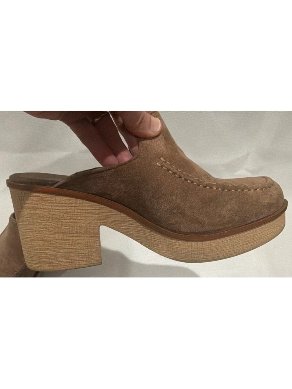 Pierre Dumas Brown Faux Suede 3’ Platform Mules - Women's Slip-On Clogs Size 8 - Picture 3 of 6